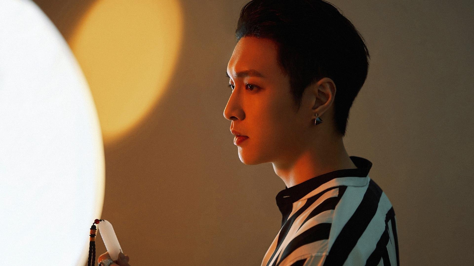 范奥特尔戴克50米蝶泳展现极致爆发，范戴克青训